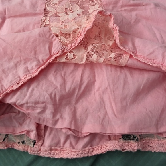 Pink tank top/cami - Picture 5 of 8